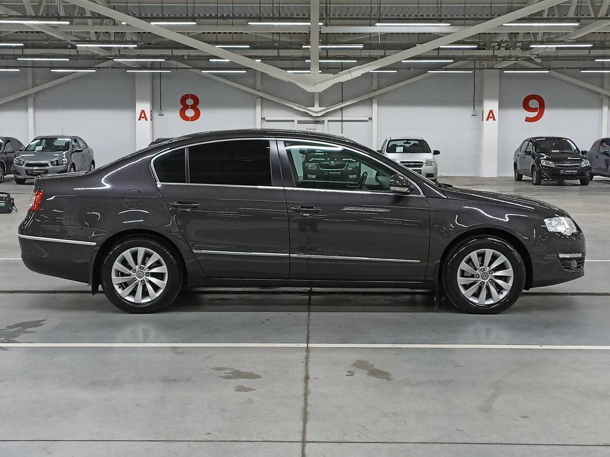 Купить Volkswagen Passat, 2010, 150 956 км, фото №4