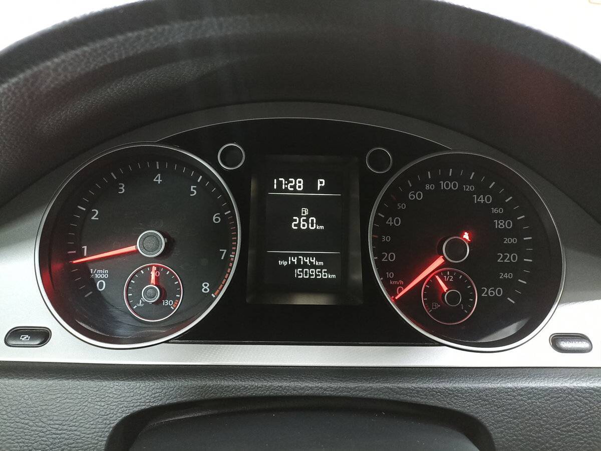 Купить Volkswagen Passat, 2010, 150 956 км, фото №13