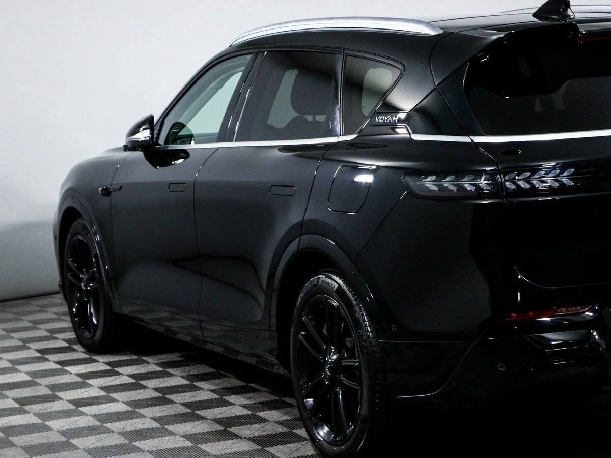 Купить Voyah Free, 2023, 20 565 км, фото №18