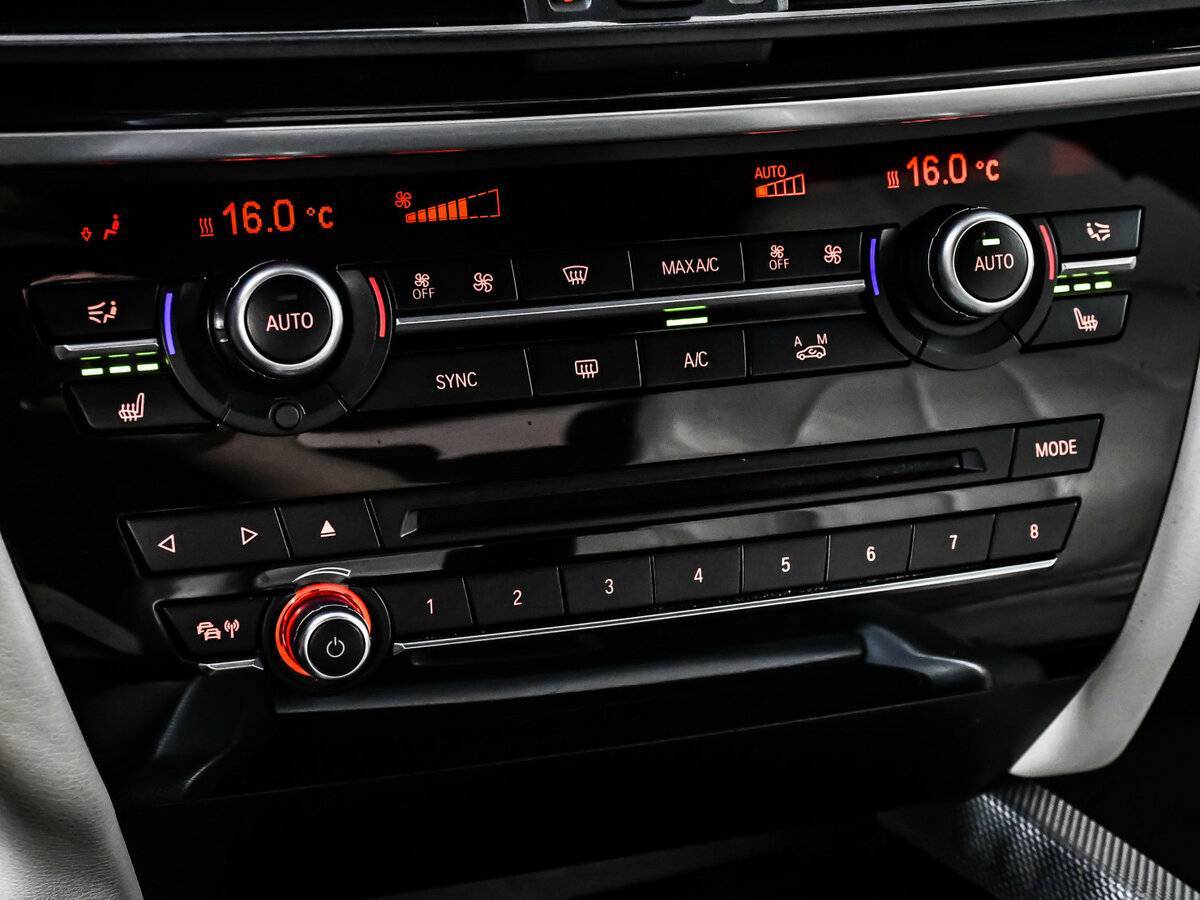 Купить BMW X5 40d, 2015, 141 883 км, фото №18