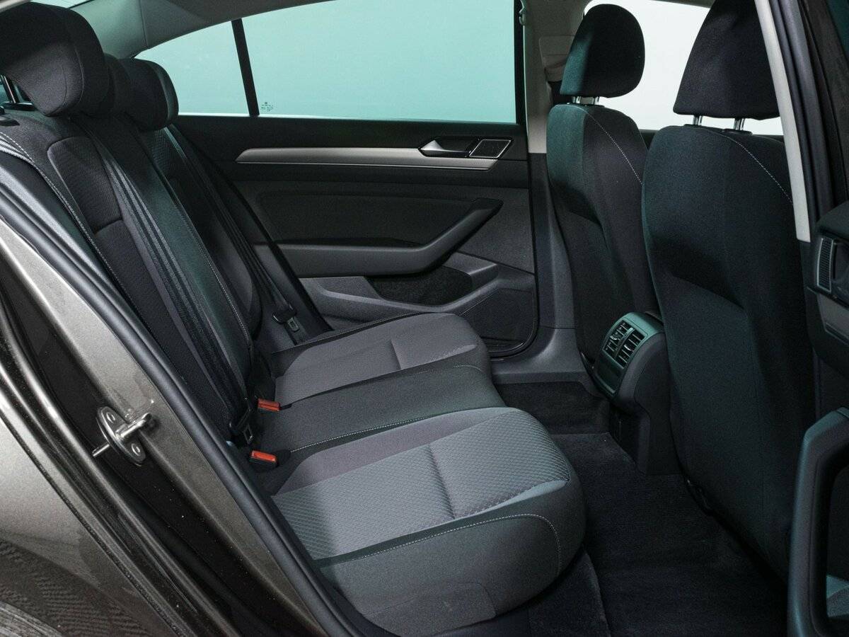 Купить Volkswagen Passat DSG6 B8, 2017, 97 768 км, фото №9