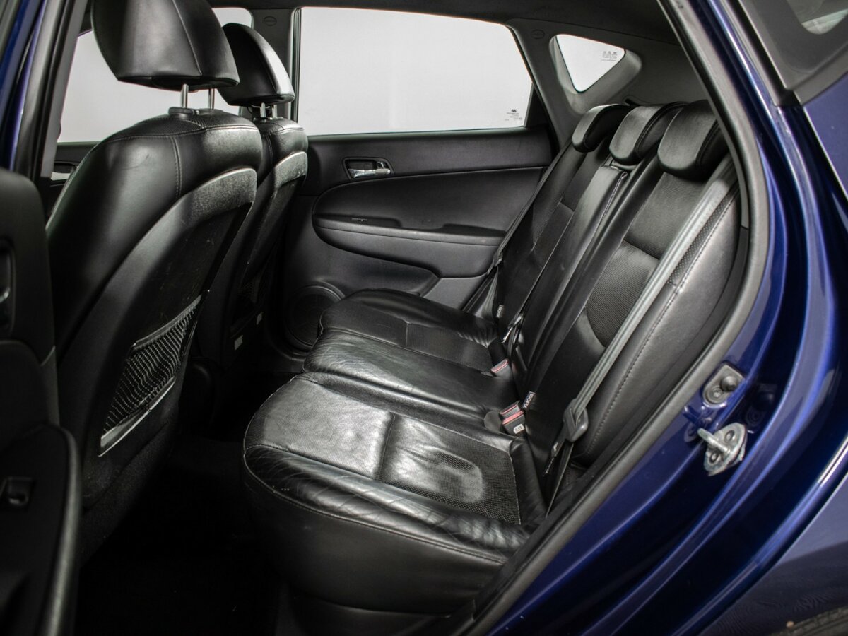 Купить Hyundai i30 I, 2009, 252 708 км, фото №10