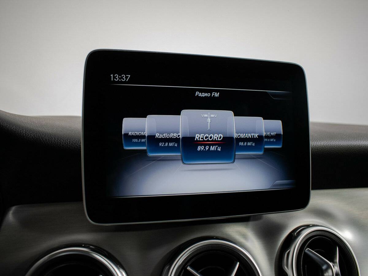 Купить Mercedes-Benz GLA 200 I (X156) Рестайлинг, 2019, 47 142 км, фото №15