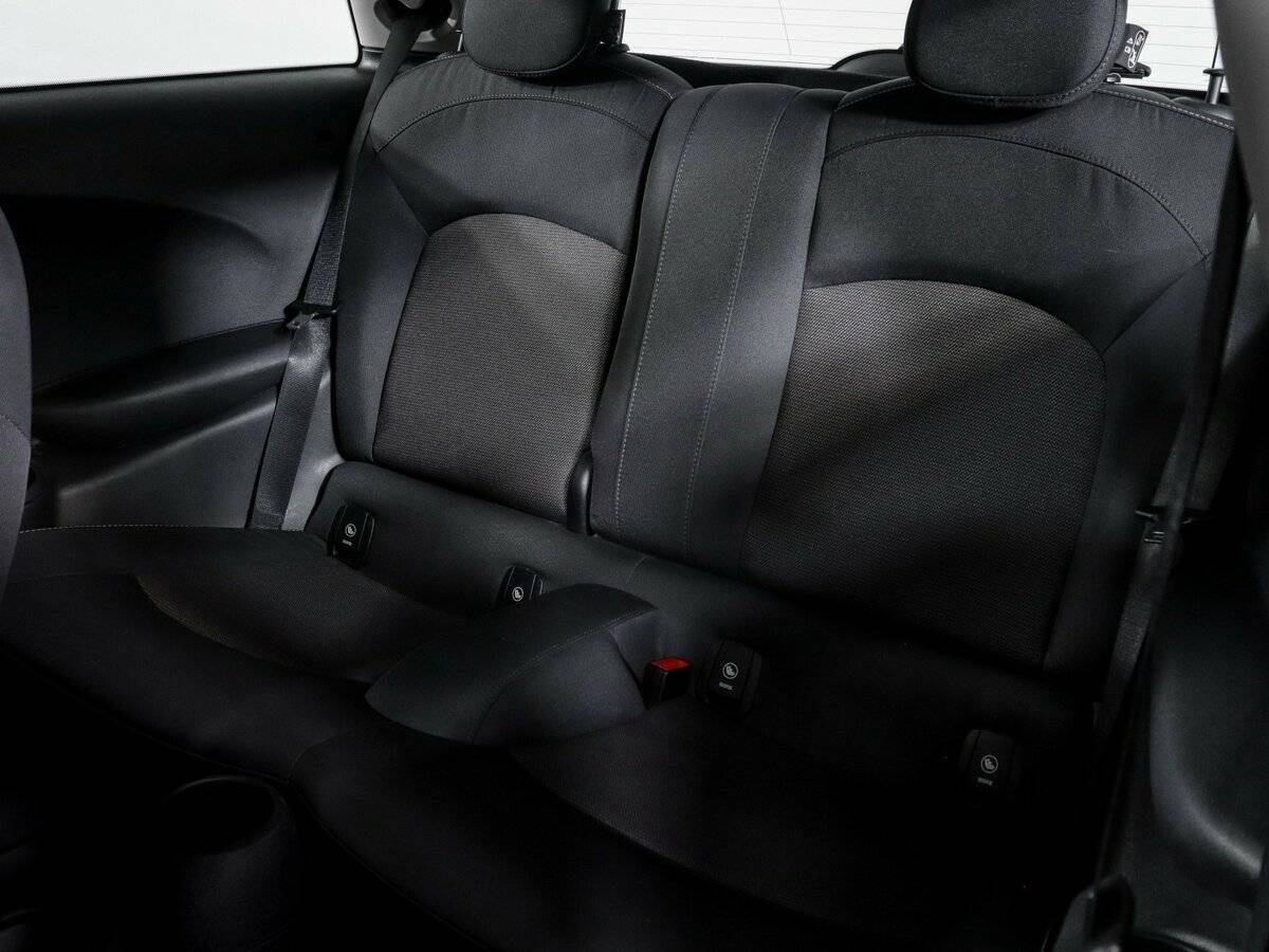 Купить Mini Hatch Cooper III (F55/F56) Рестайлинг, 2018, 98 367 км, фото №8