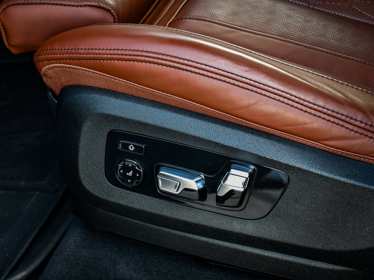 Купить BMW X7 M60i I (G07) Рестайлинг, 2022, 21 000 км, фото №21