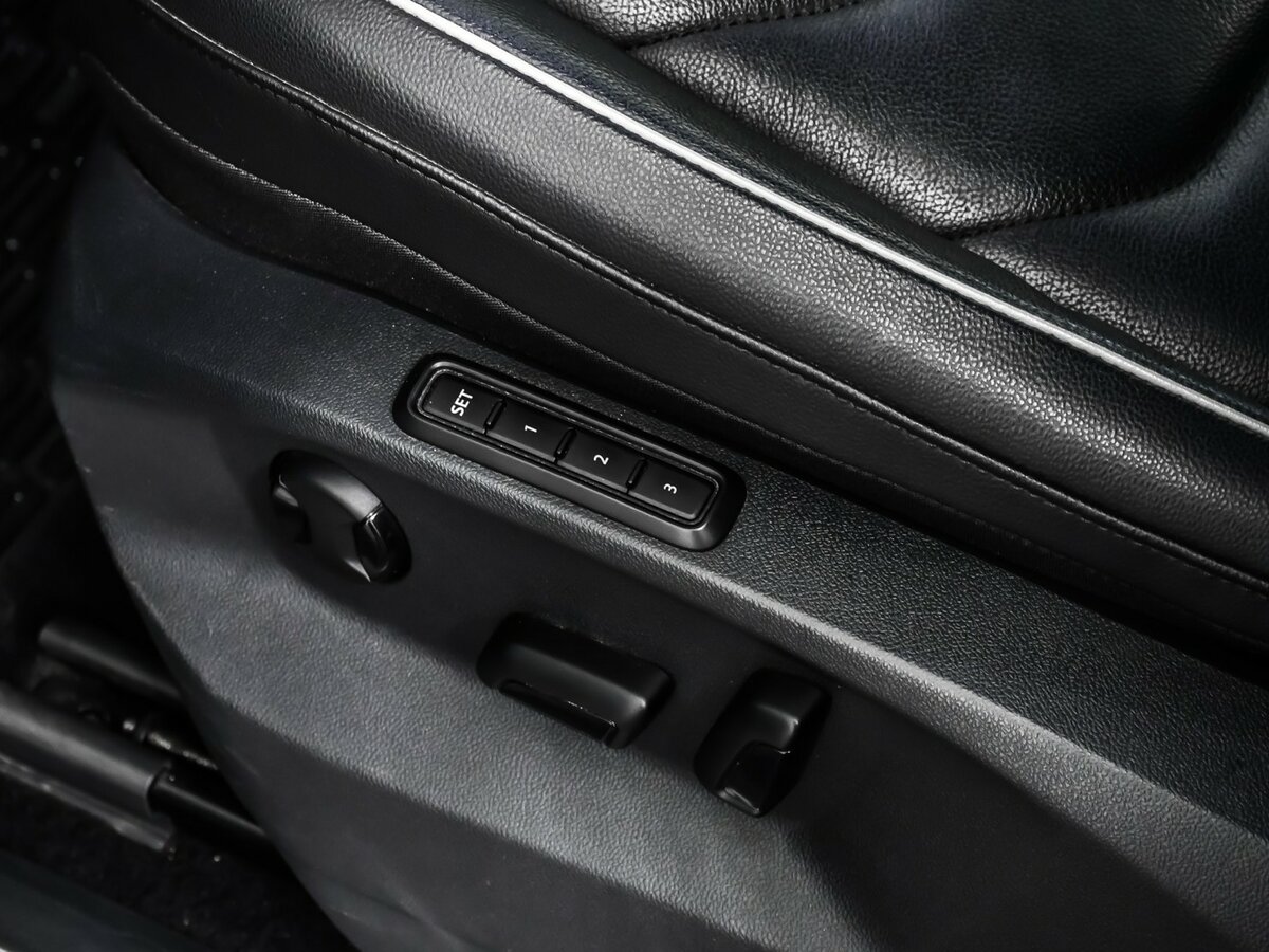 Купить Volkswagen Tiguan II Рестайлинг, 2020, 88 900 км, фото №16