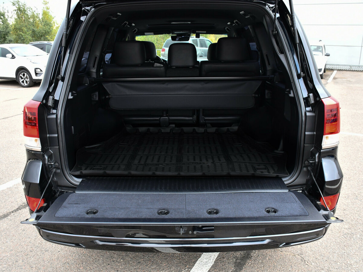 Купить Toyota Land Cruiser 200 Series Рестайлинг 2, 2017, 56 260 км, фото №16