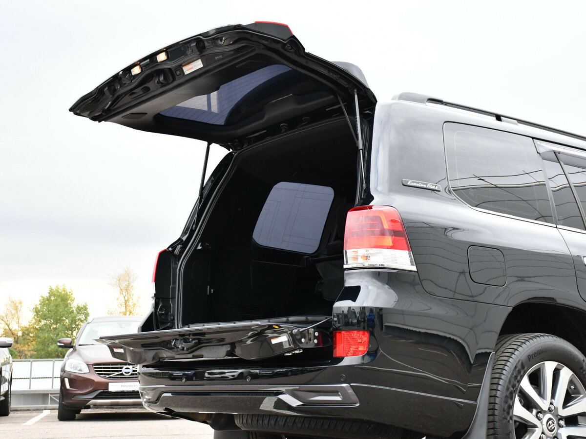 Купить Toyota Land Cruiser 200 Series Рестайлинг 2, 2017, 56 260 км, фото №32