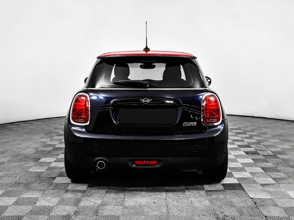 Купить Mini Hatch Cooper III (F55/F56) Рестайлинг, 2019, 61 305 км, фото №6