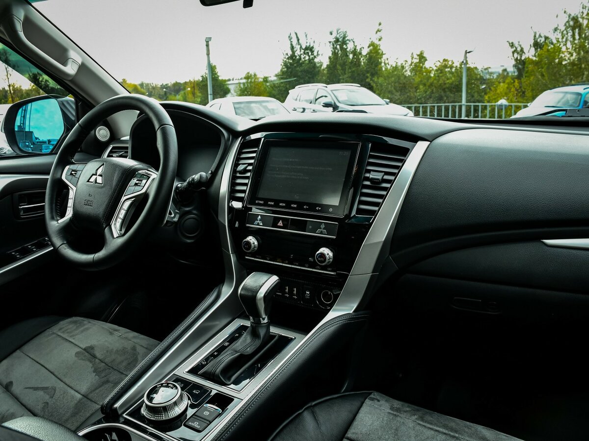 Купить Mitsubishi Montero Sport III Рестайлинг, 2022, 105 360 км, фото №9