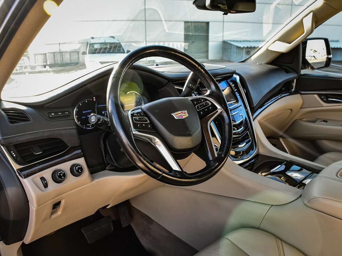 Купить Cadillac Escalade IV, 2018, 98 300 км, фото №13