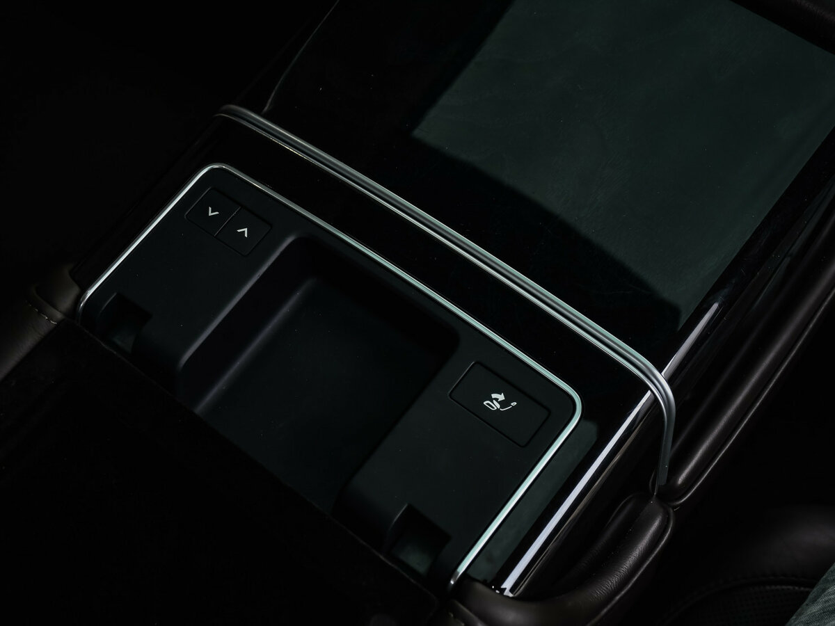 Купить Land Rover Range Rover Long IV Рестайлинг, 2019, 96 694 км, фото №15