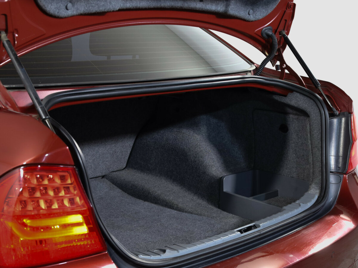 Купить BMW 3 серии 318i V (E90/E91/E92/E93) Рестайлинг, 2011, 195 850 км, фото №16