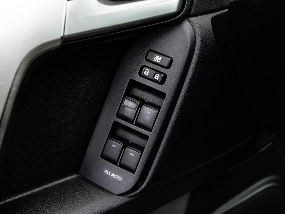 Купить Toyota Land Cruiser Prado 150 Series Рестайлинг 2, 2019, 153 275 км, фото №17