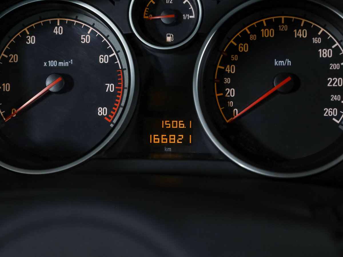 Купить Opel Astra GTC H Рестайлинг, 2008, 166 707 км, фото №11