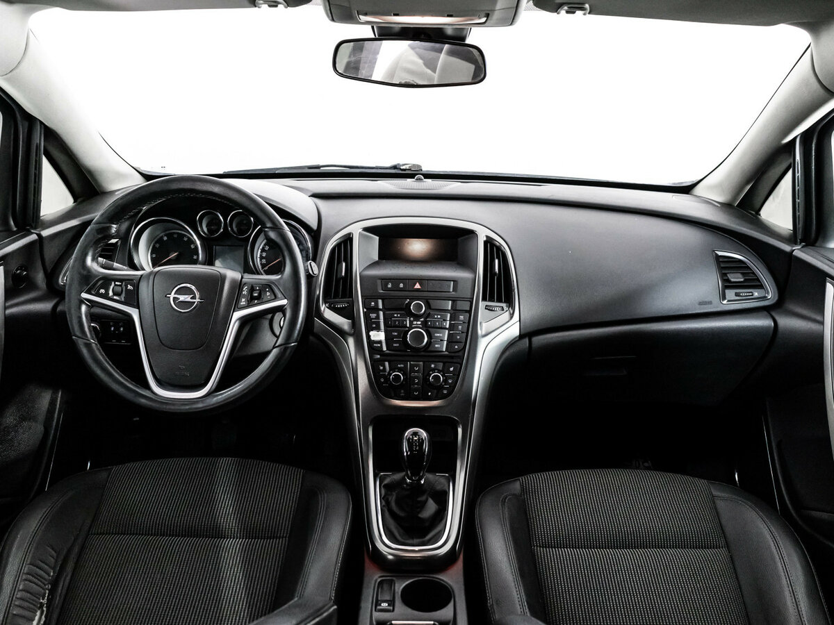 Купить Opel Astra J, 2010, 230 632 км, фото №8