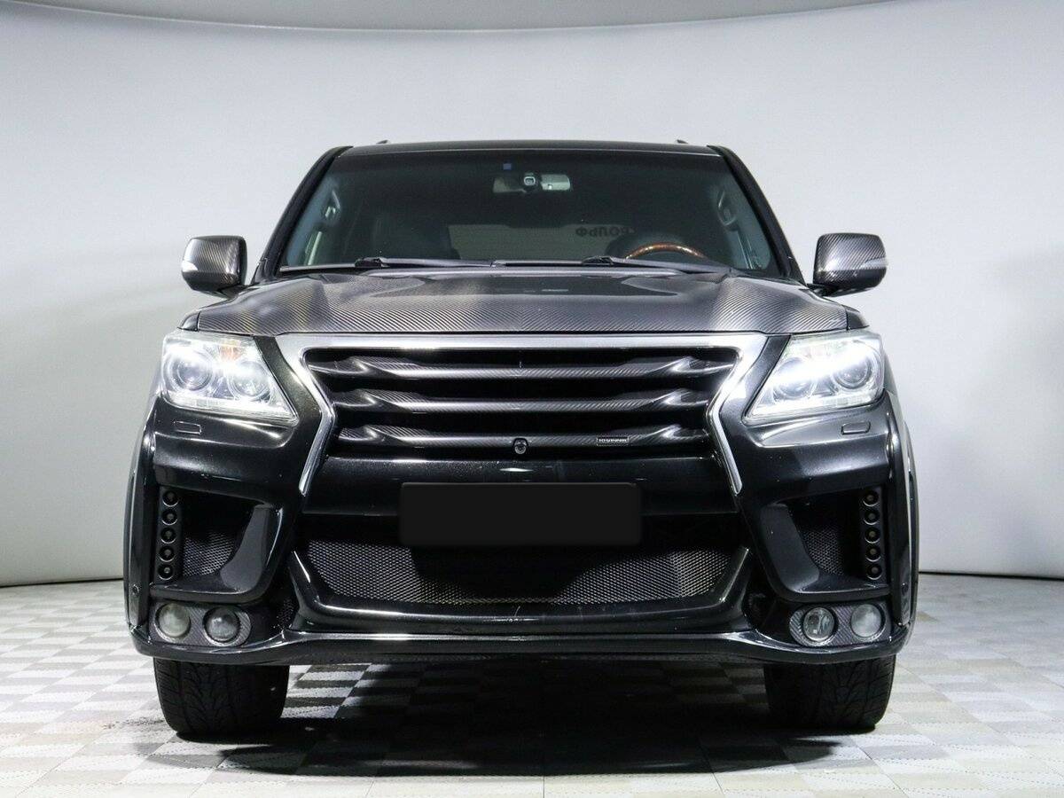 Lexus LX
