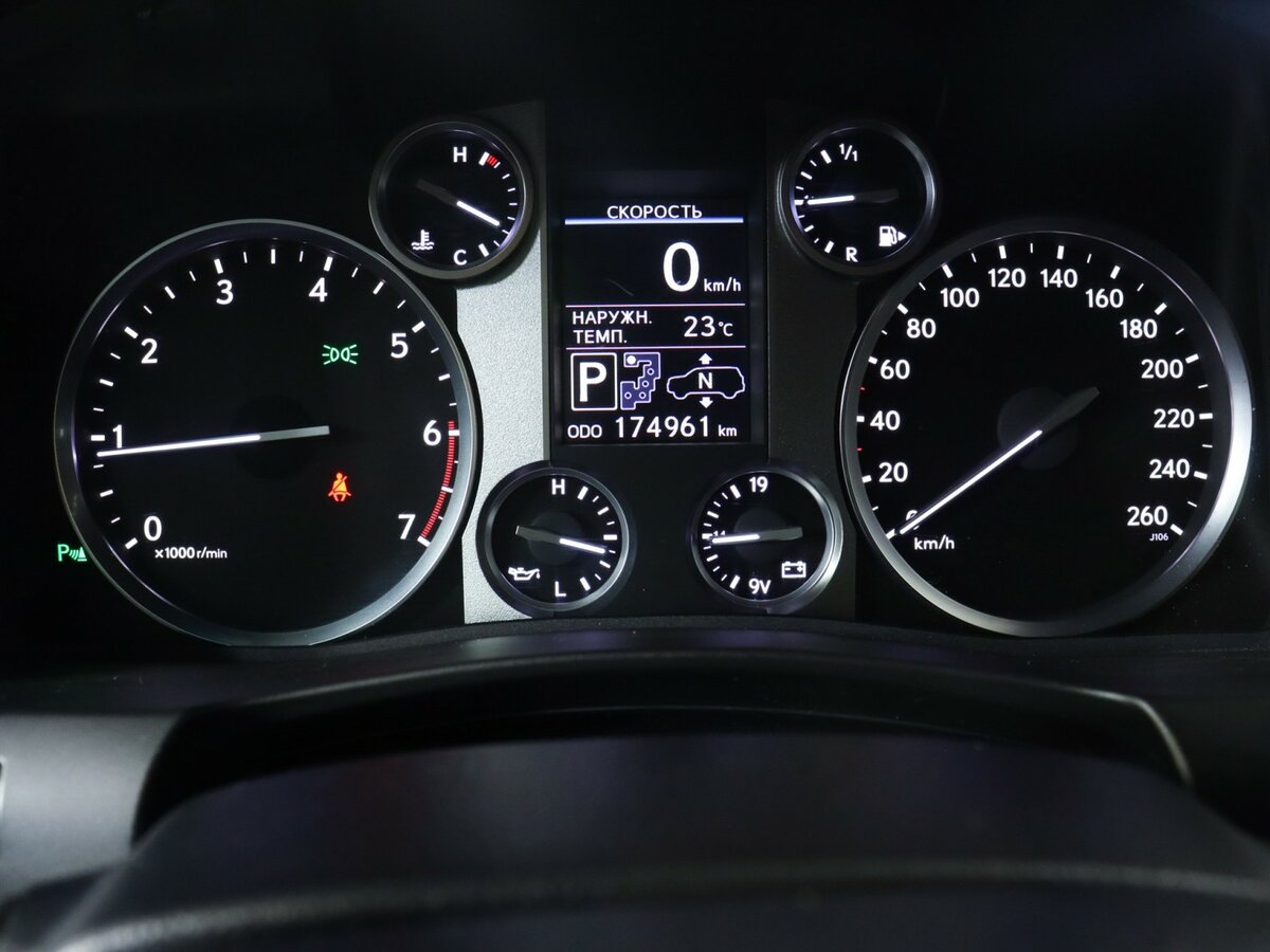 Купить Lexus LX 570 III Рестайлинг, 2015, 175 132 км, фото №11