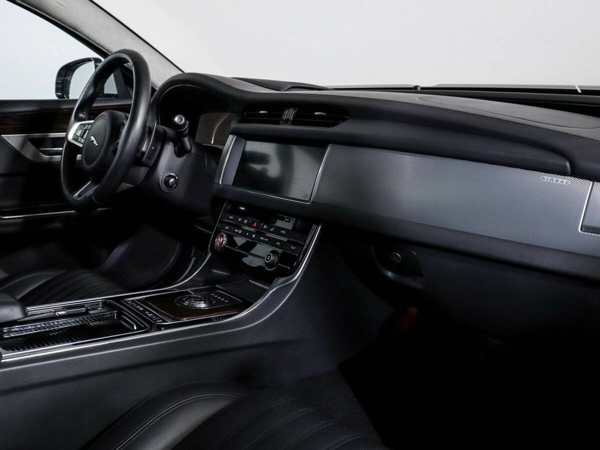 Купить Jaguar XF II, 2018, 72 632 км, фото №7
