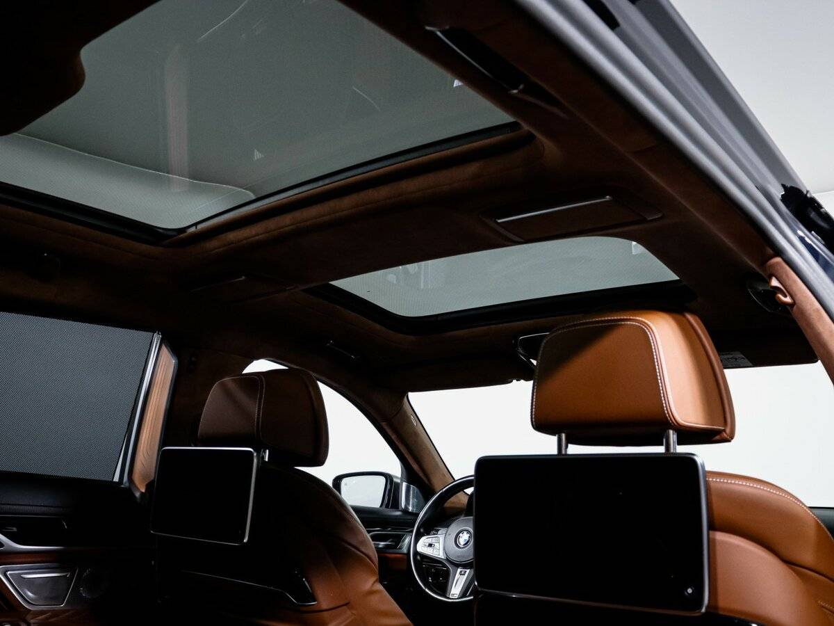 Купить BMW 7 серии Long M760Li xDrive VI (G11/G12) Рестайлинг, 2021, 120 306 км, фото №17