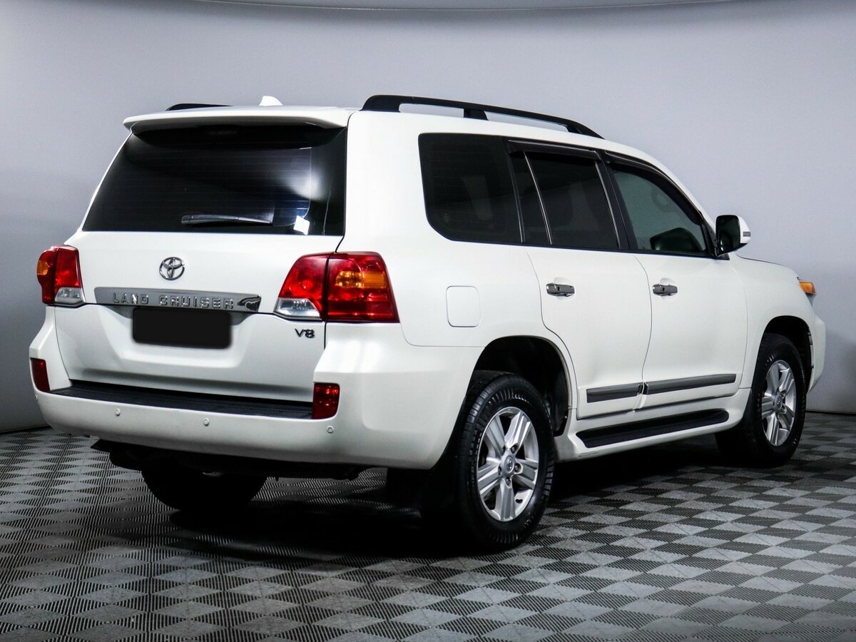 Купить Toyota Land Cruiser 200 Series Рестайлинг 1, 2014, 307 089 км, фото №5