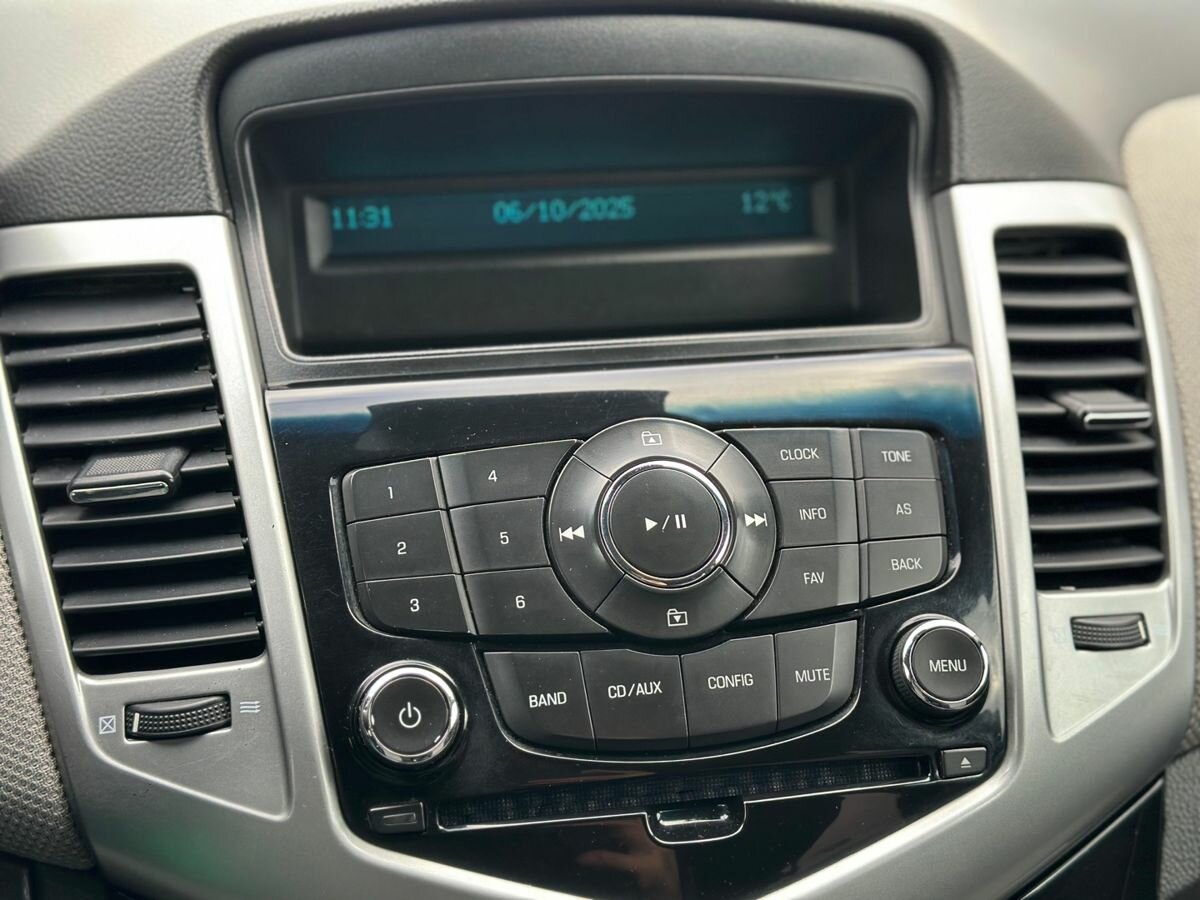 Купить Chevrolet Cruze I Рестайлинг, 2012, 387 000 км, фото №9