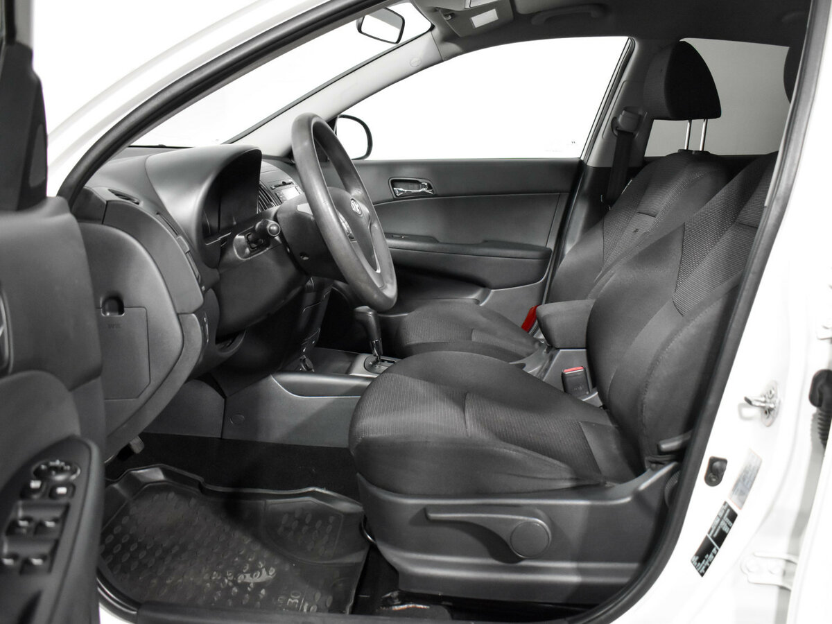 Купить Hyundai i30 I Рестайлинг, 2011, 135 000 км, фото №8