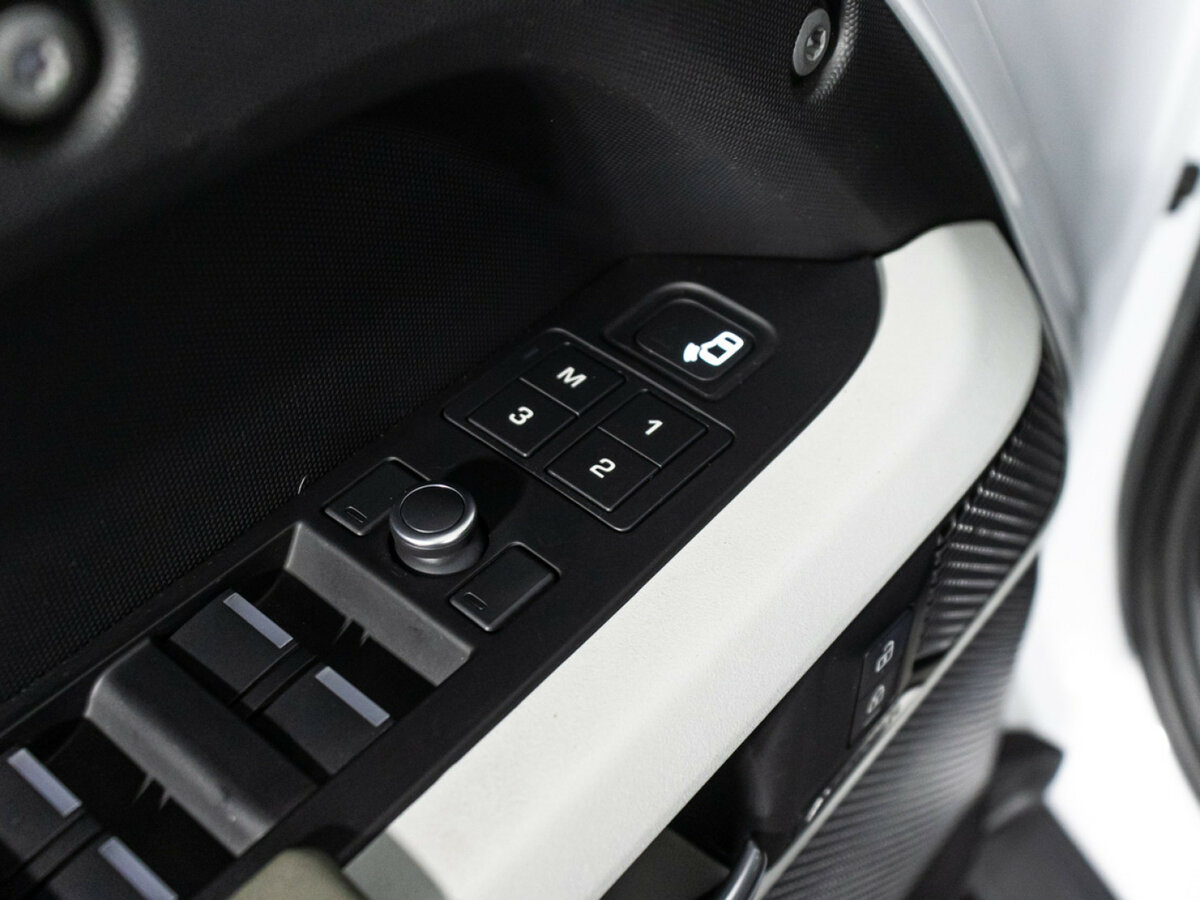 Купить Land Rover Defender 110 II, 2020, 83 607 км, фото №14