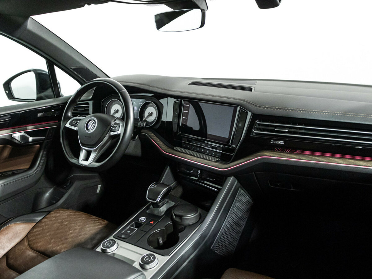 Купить Volkswagen Touareg III, 2019, 108 829 км, фото №9
