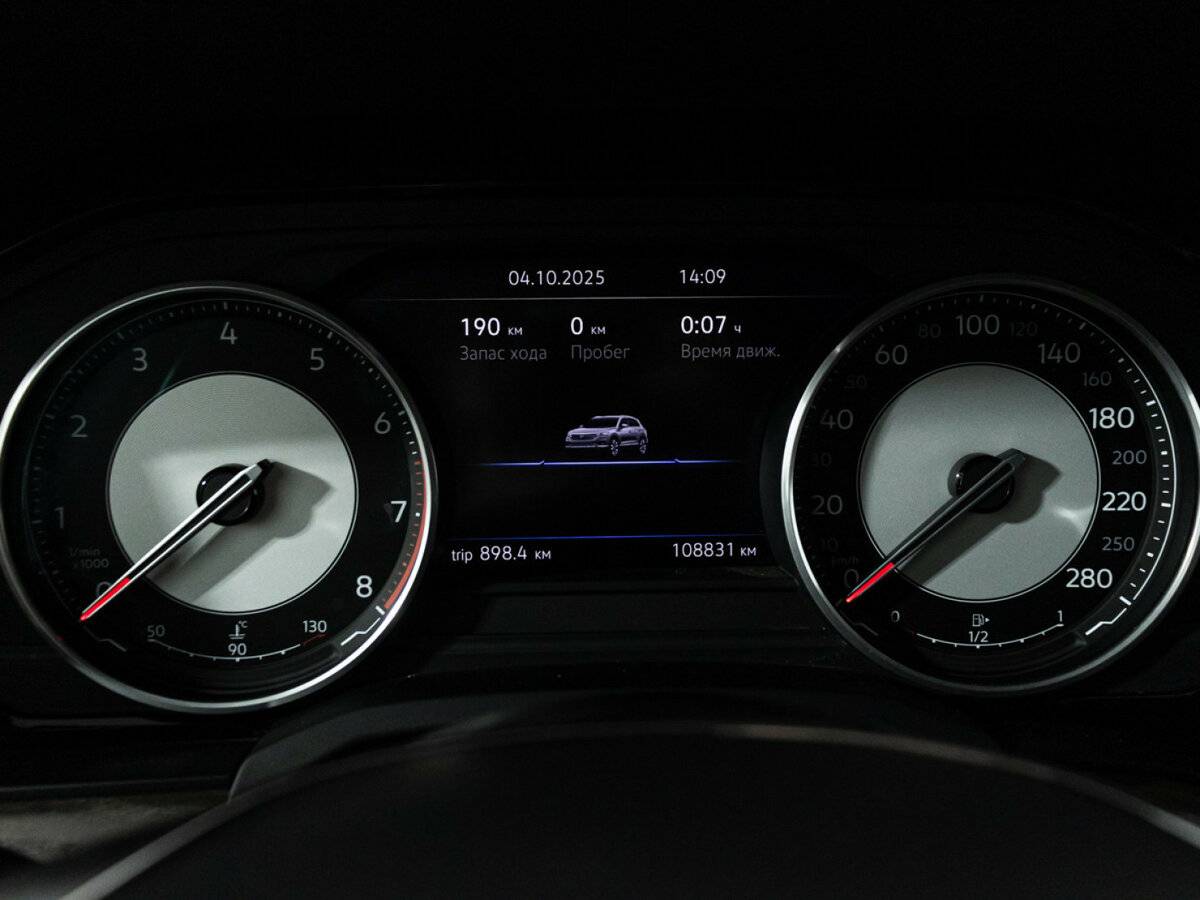 Купить Volkswagen Touareg III, 2019, 108 829 км, фото №12