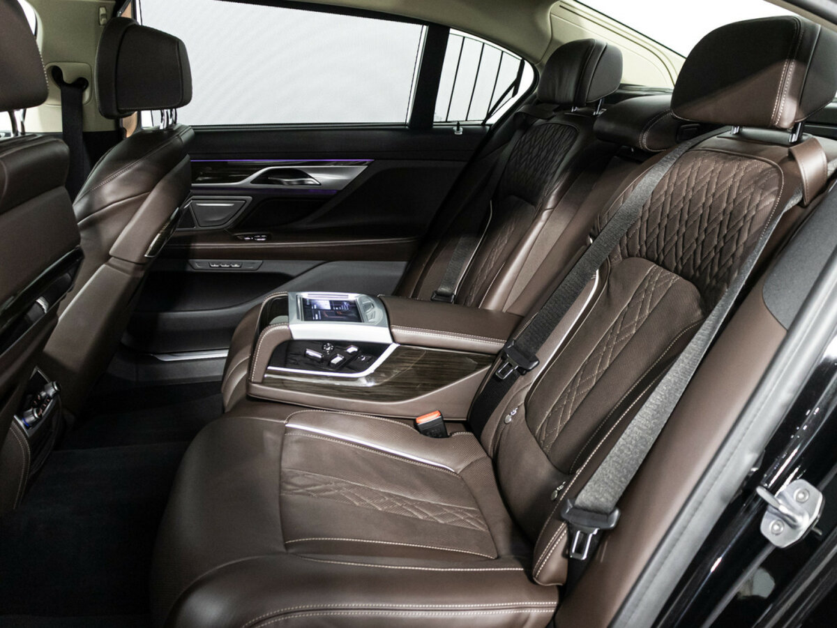 Купить BMW 7 серии Long 730Ld xDrive VI (G11/G12) Рестайлинг, 2019, 48 339 км, фото №10