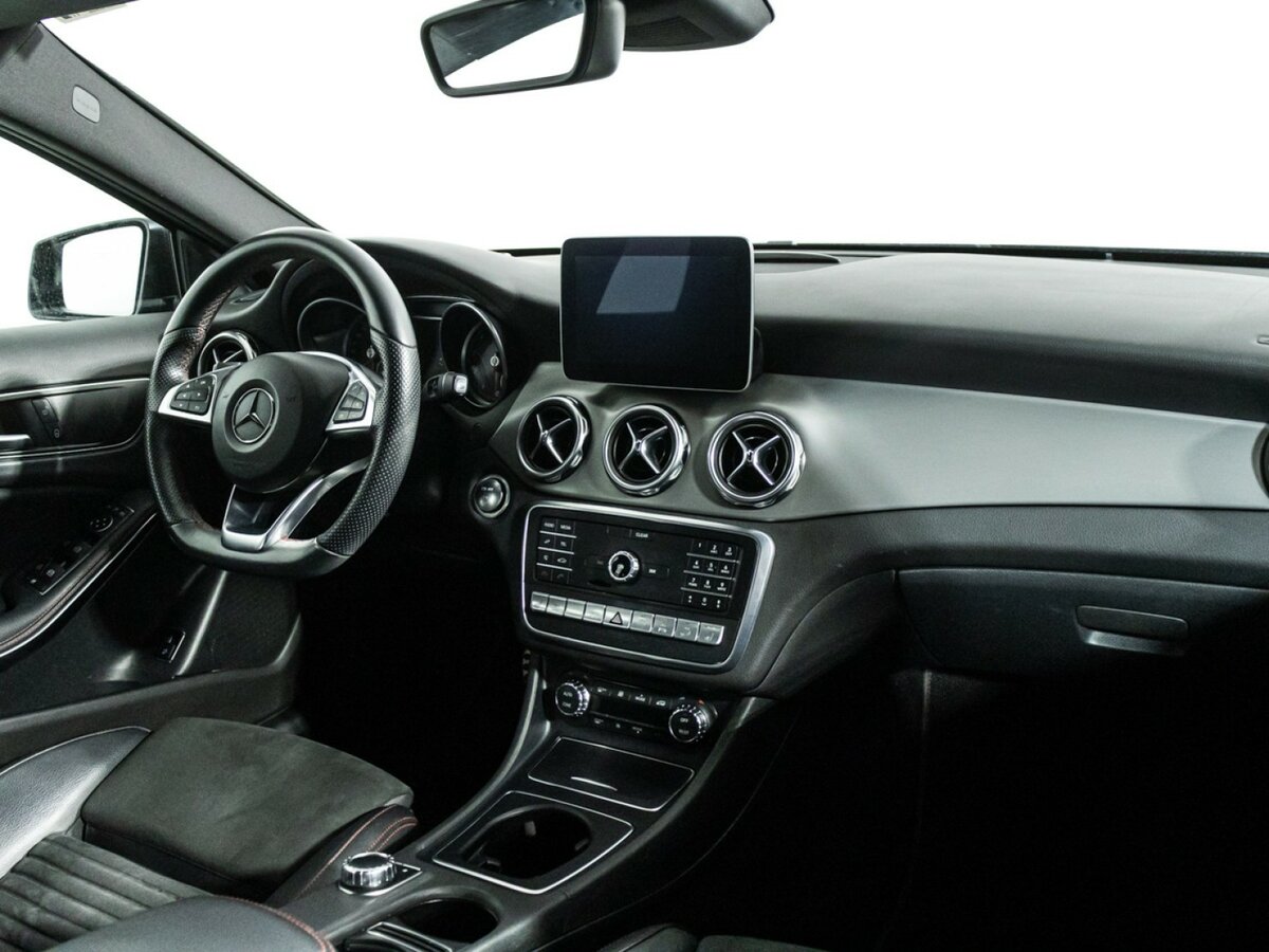Купить Mercedes-Benz GLA 250 I (X156) Рестайлинг, 2017, 102 801 км, фото №9