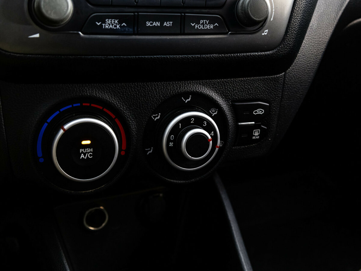 Купить Kia Rio III, 2011, 205 029 км, фото №11