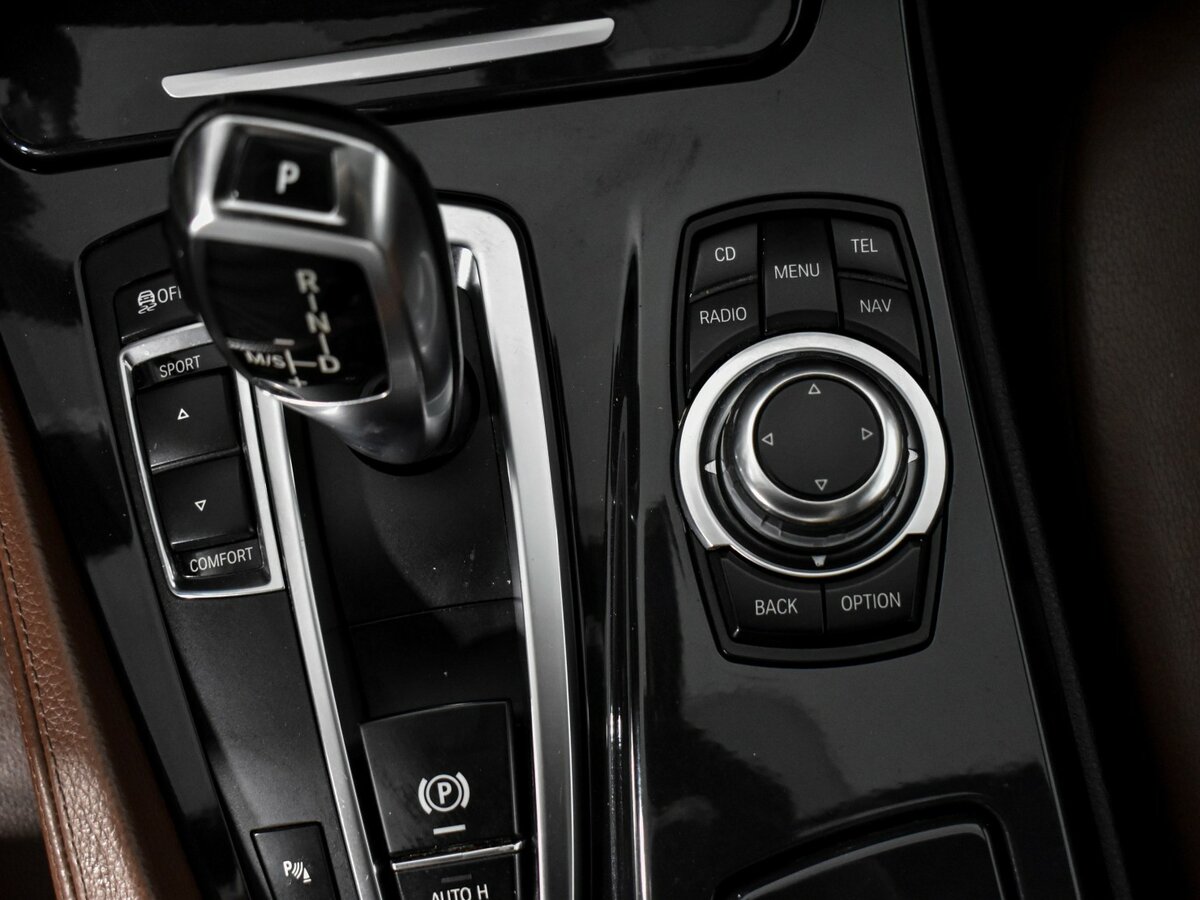 Купить BMW 5 серии 520d VI (F10/F11/F07), 2011, 248 609 км, фото №11