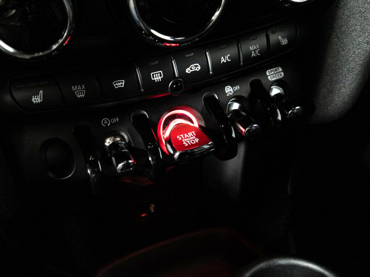 Купить Mini Hatch JCW III (F55/F56) Рестайлинг, 2020, 89 351 км, фото №16