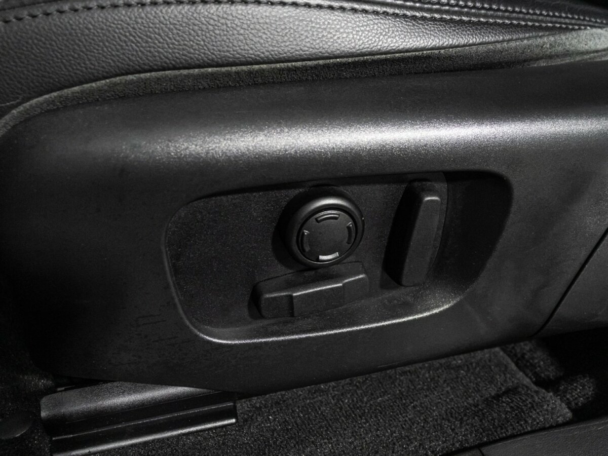 Купить Land Rover Range Rover Evoque II, 2020, 127 736 км, фото №16