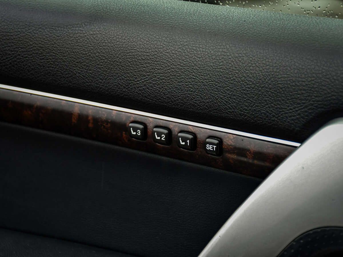 Купить Toyota Land Cruiser 200 Series Рестайлинг 1, 2012, 259 212 км, фото №16