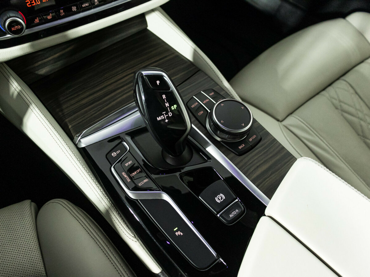 Купить BMW 5 серии 530d xDrive VII (G30/G31), 2019, 98 200 км, фото №16