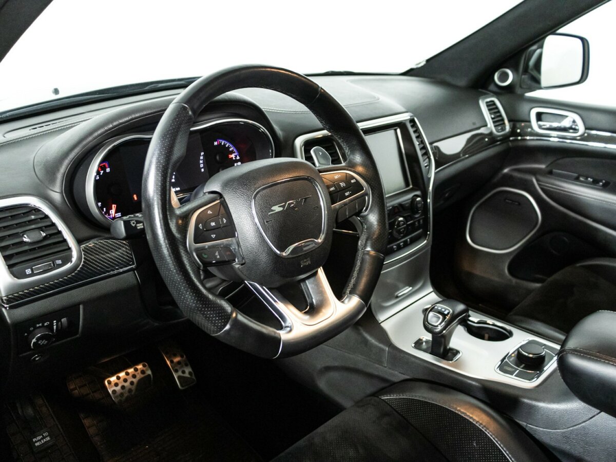 Купить Jeep Grand Cherokee SRT IV (WK2) Рестайлинг, 2014, 150 630 км, фото №11
