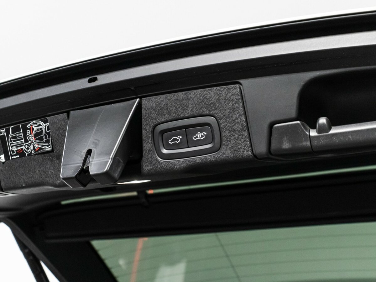Купить Volvo XC60 II, 2020, 120 488 км, фото №13