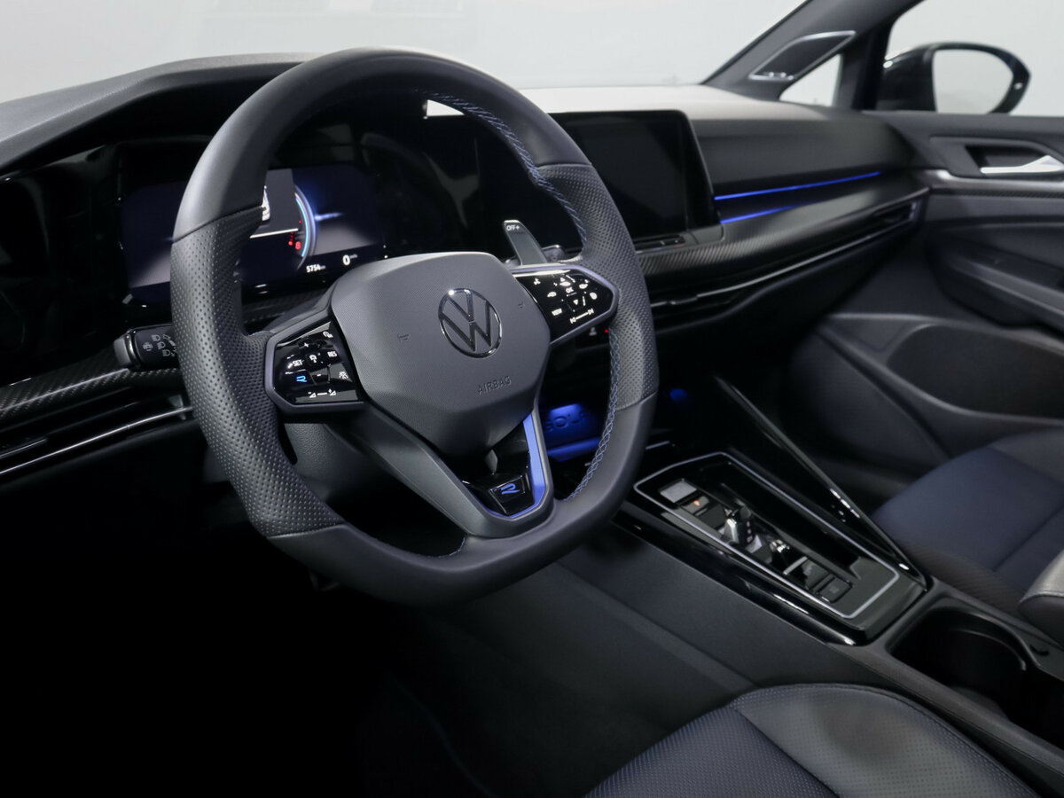 Купить Volkswagen Golf R VIII, 2023, 5 753 км, фото №12