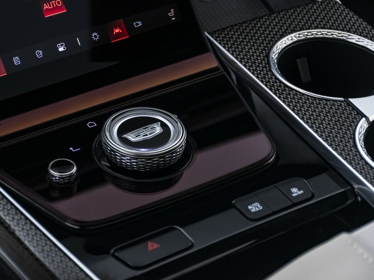 Купить Cadillac Escalade-V I Рестайлинг, 2025, 100 км, фото №29