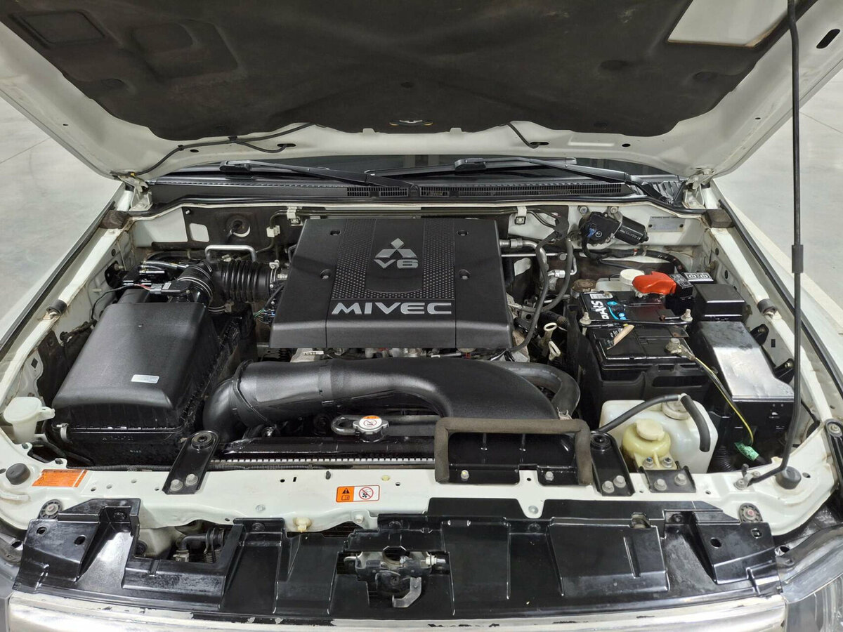 Купить Mitsubishi Pajero IV Рестайлинг 2, 2020, 81 038 км, фото №9