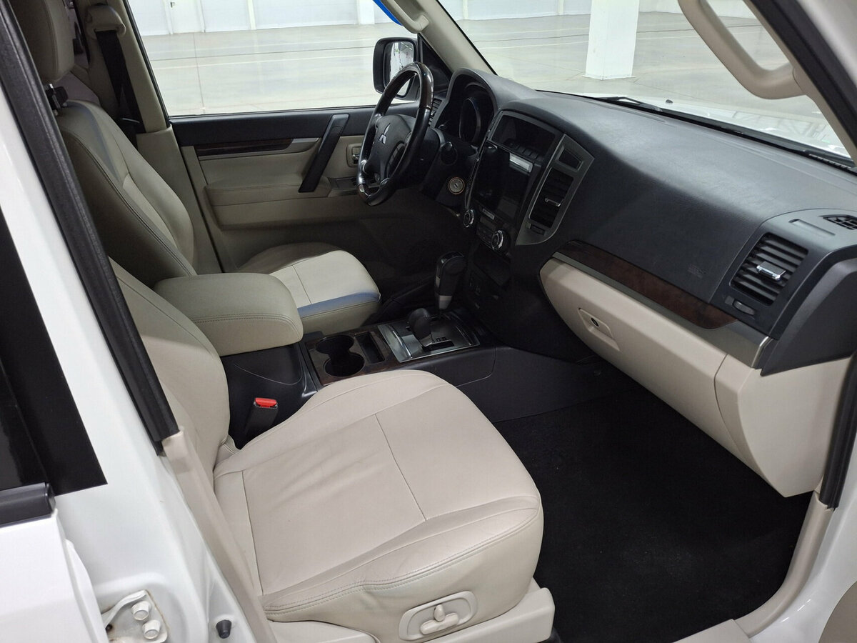 Купить Mitsubishi Pajero IV Рестайлинг 2, 2020, 81 038 км, фото №11