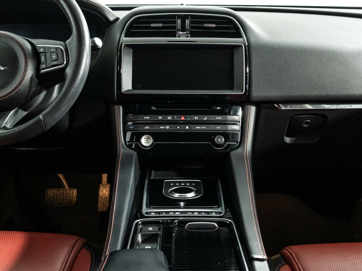 Купить Jaguar F-Pace I, 2017, 37 392 км, фото №14