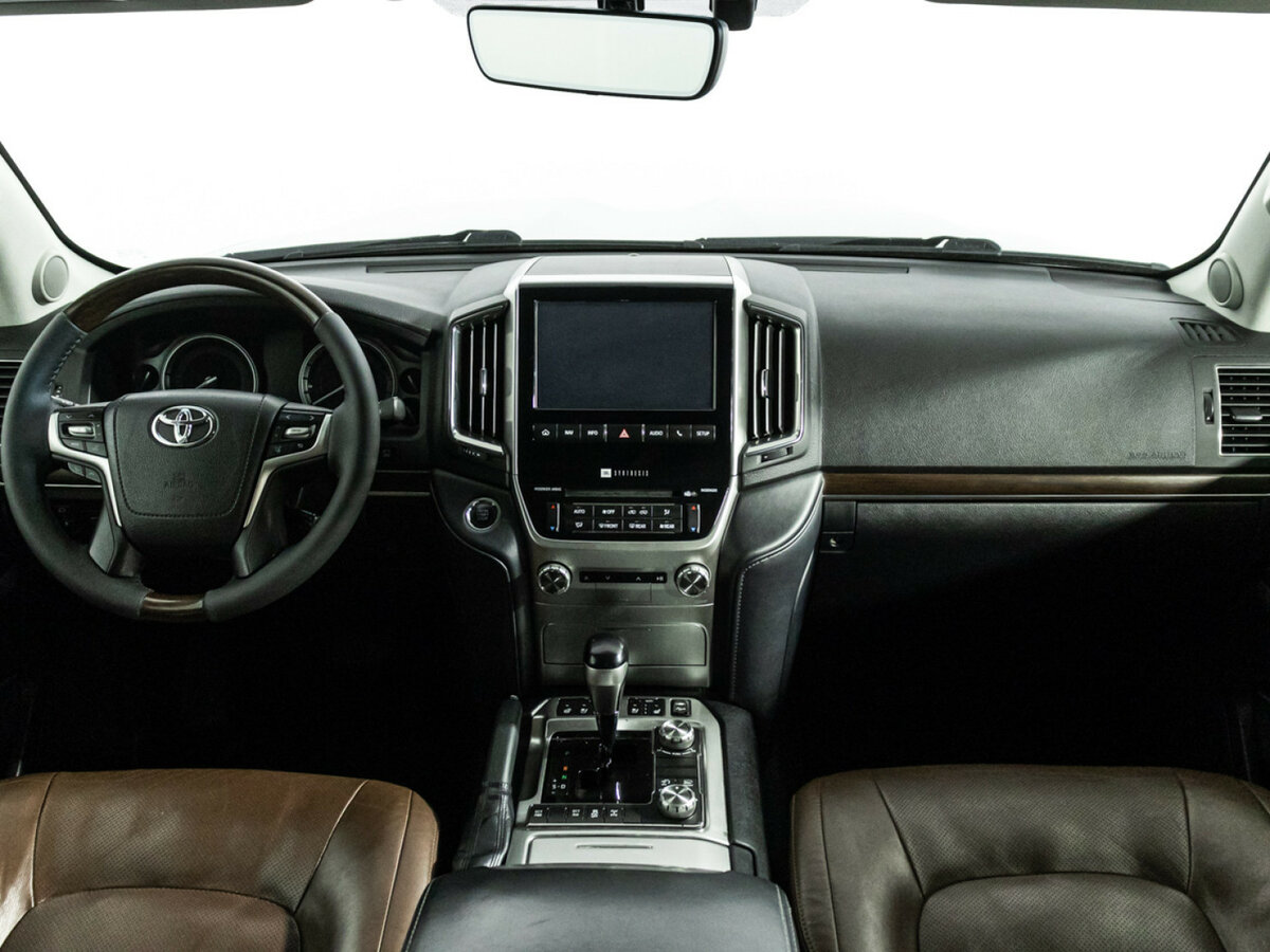 Купить Toyota Land Cruiser 200 Series Рестайлинг 2, 2017, 211 198 км, фото №11