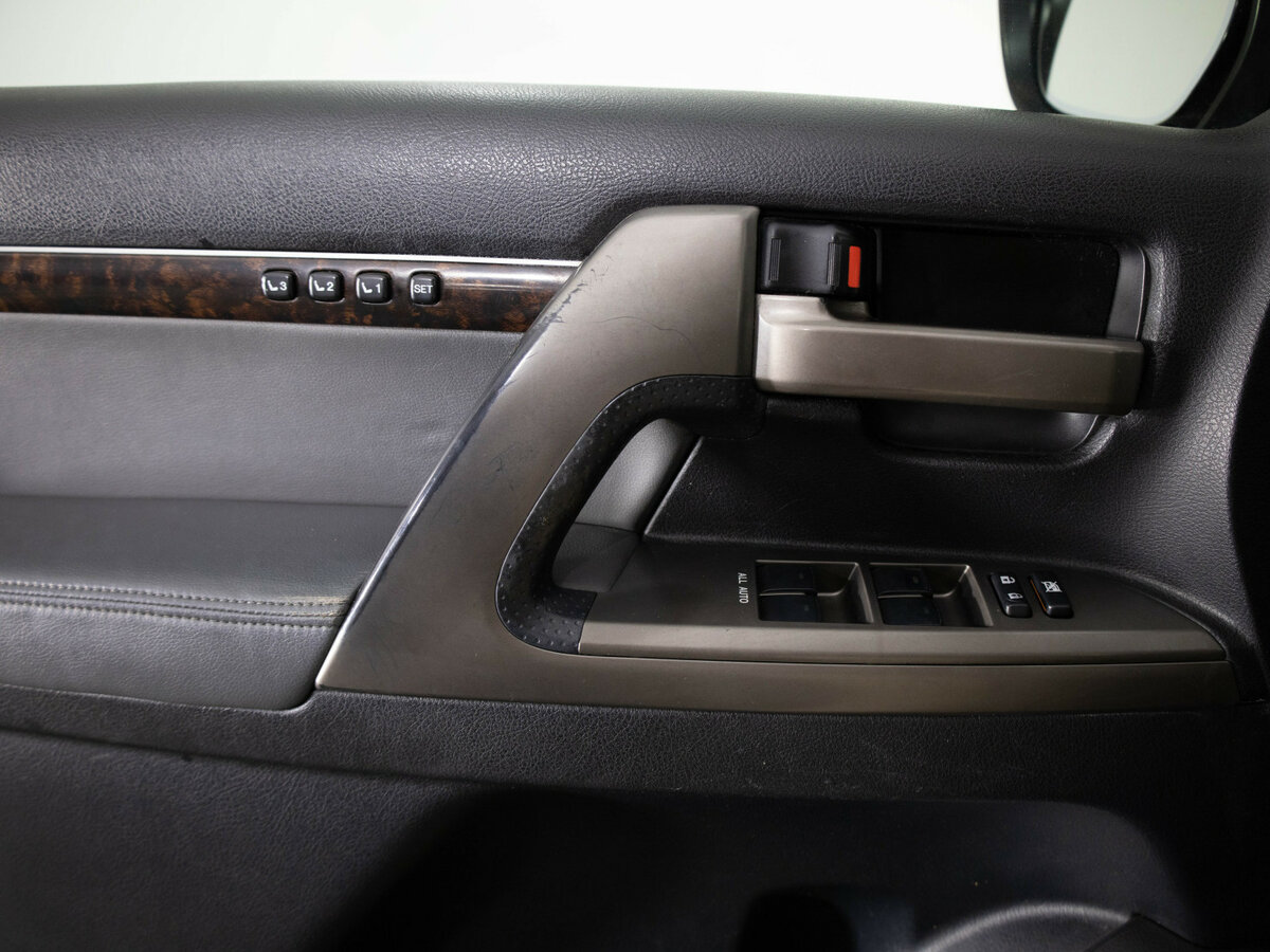 Купить Toyota Land Cruiser 200 Series, 2008, 329 791 км, фото №12