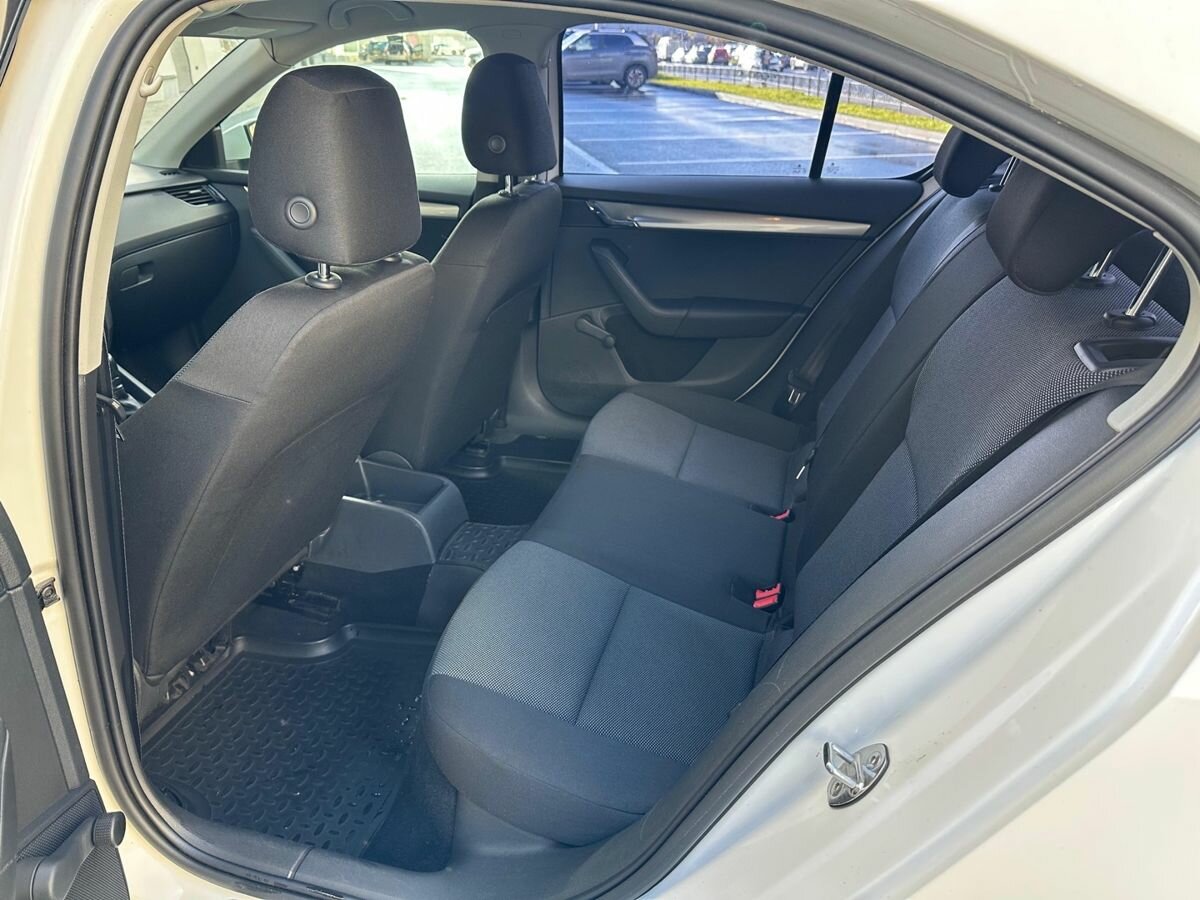 Купить Skoda Octavia III (A7), 2014, 284 094 км, фото №9