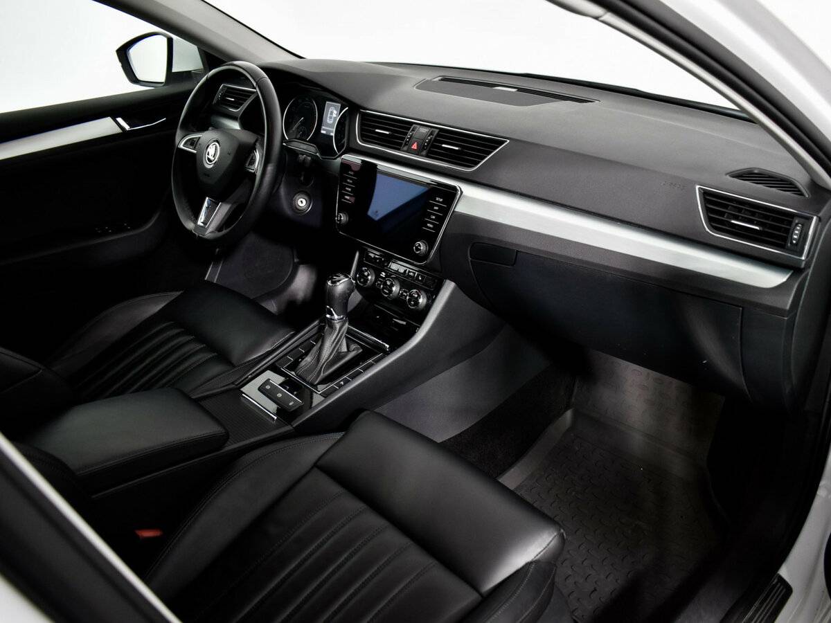 Купить Skoda Superb III, 2018, 156 585 км, фото №11
