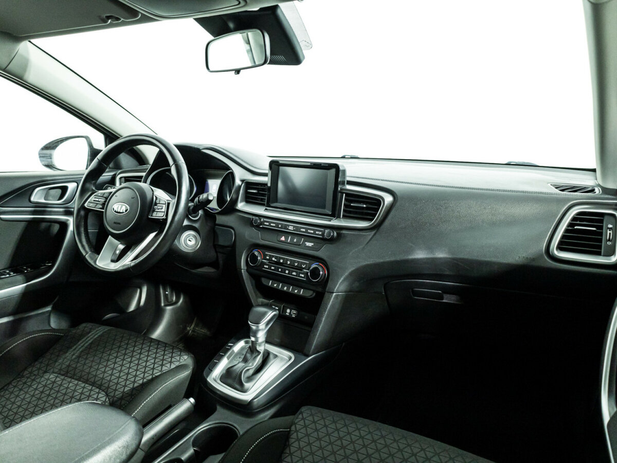 Купить Kia Ceed III, 2018, 106 517 км, фото №9